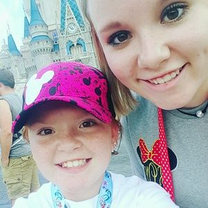 Meet your Posher, Tina